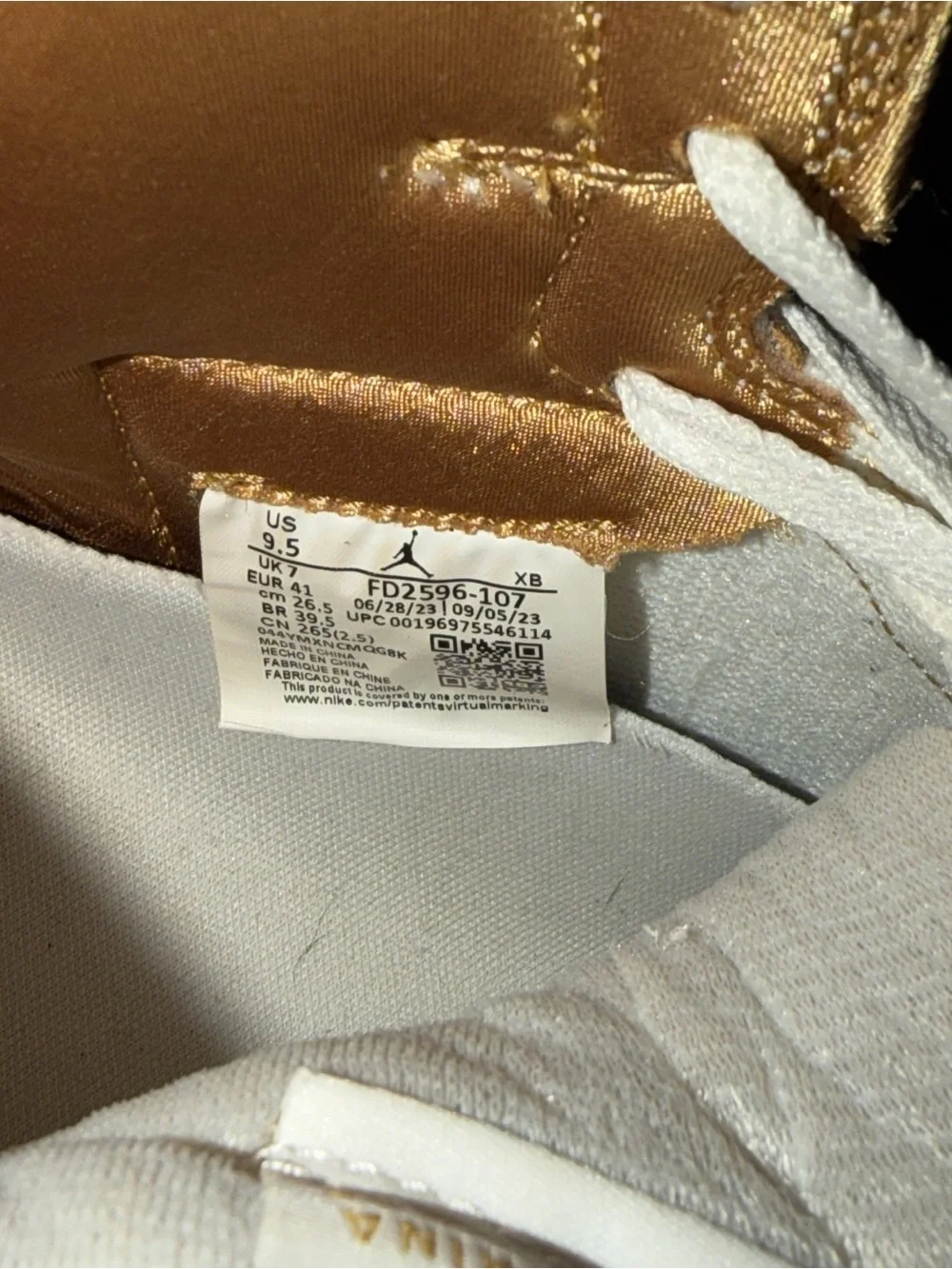 Women's Nike Air Jordan 1 Retro High OG in White and Metallic Gold